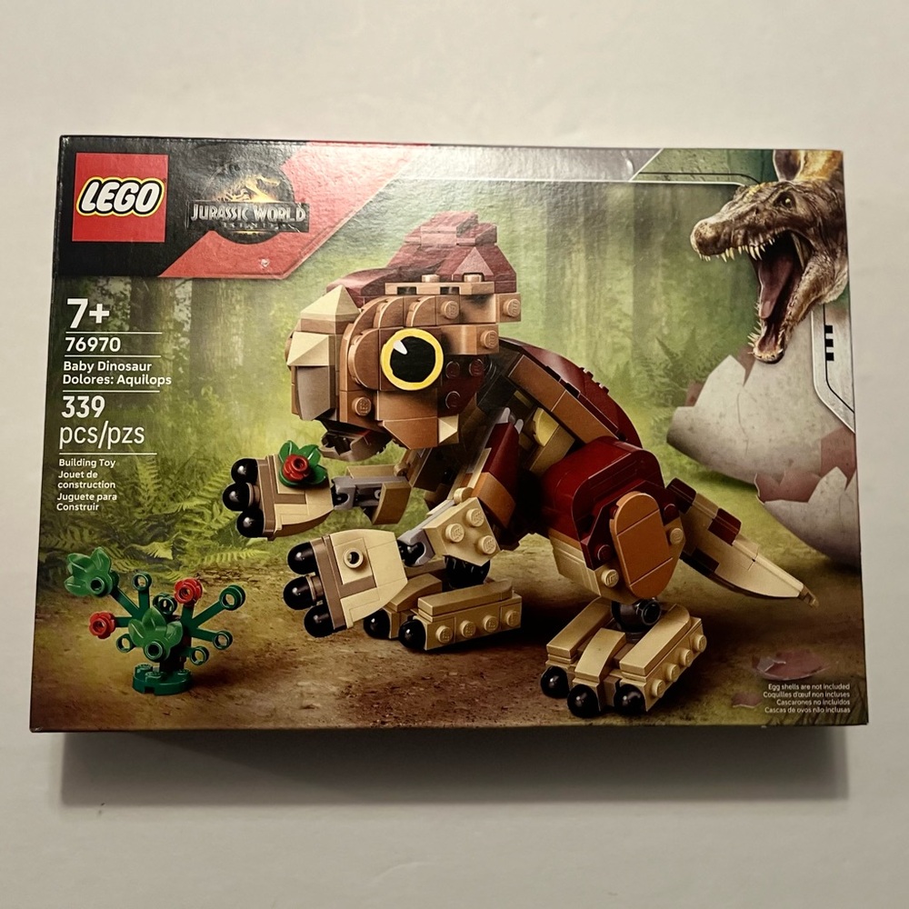 LEGO set Baby Dinosaur Dolores Aquilops Jurassic Park 339 piece set new
